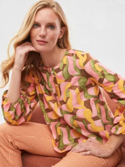 Edda Blouse In Abstract Chaise